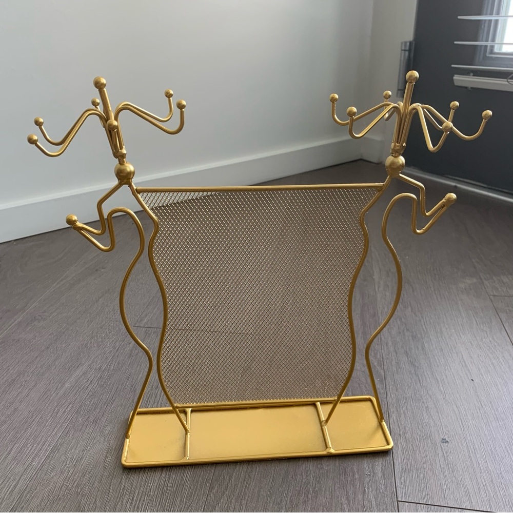 Jewelry Tower Organizer
